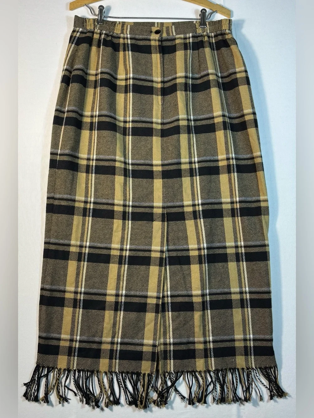 Requirements Women’s 14 Plaid Fringe Midi Skirt in Tan and Black